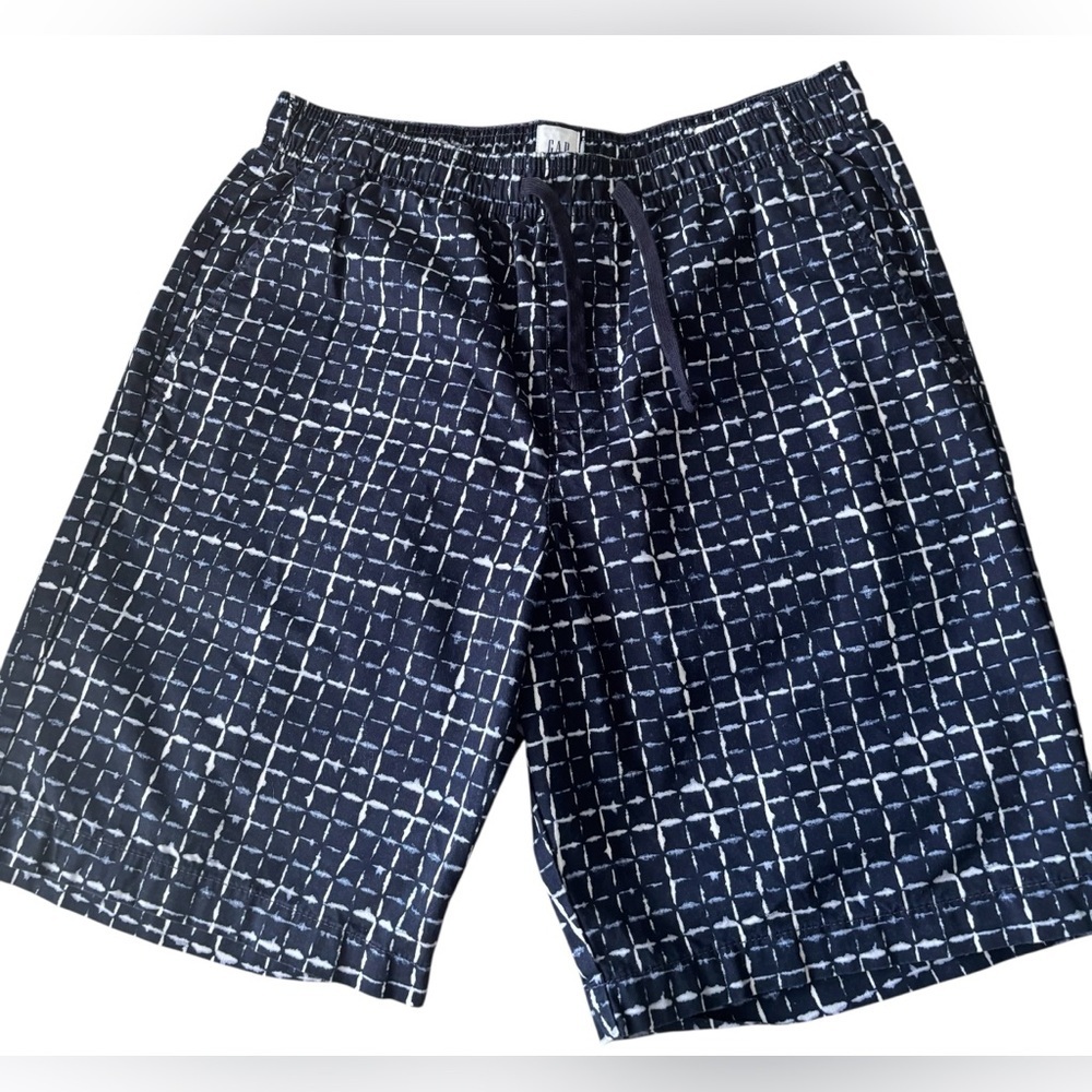 GAP color Navy and White Checkered Shorts used once.